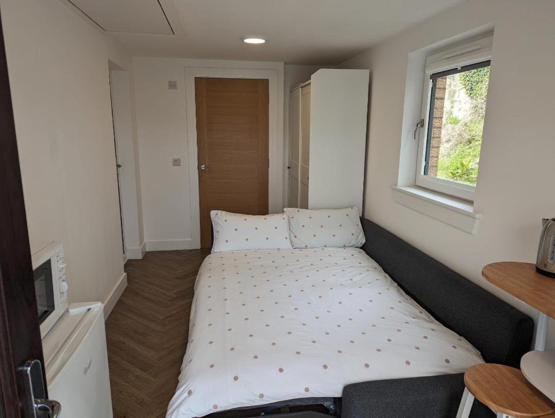 En-Suite Double Room With Private Entrance Edinburgh Luaran gambar