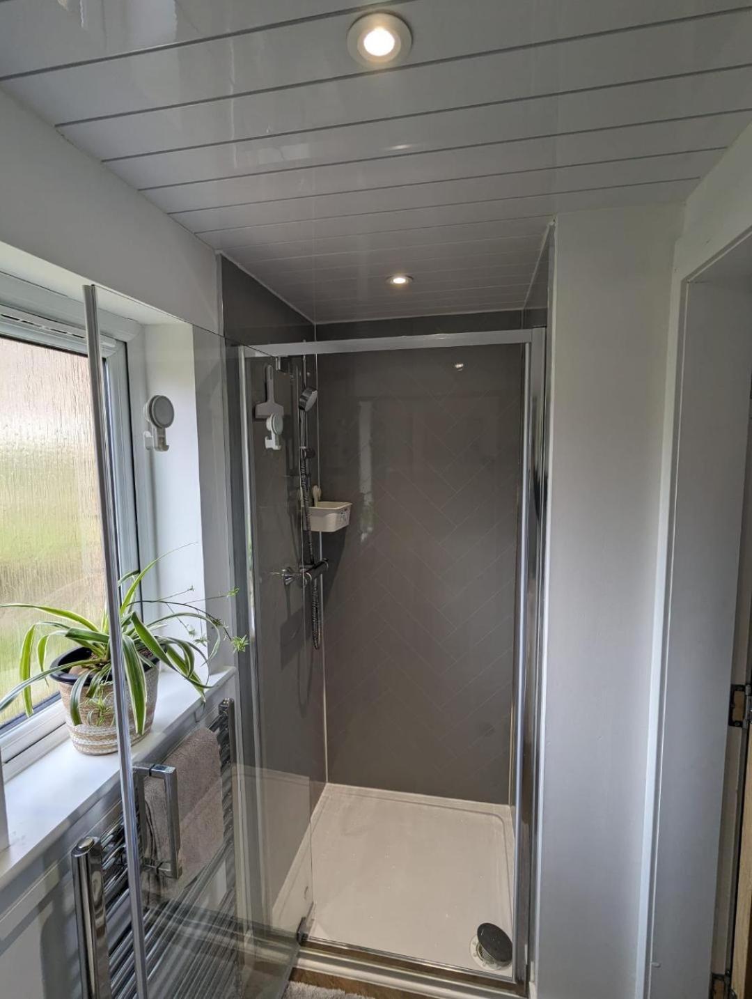 En-Suite Double Room With Private Entrance Edinburgh Luaran gambar